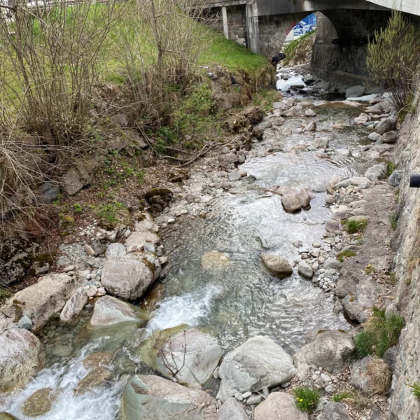 Schlappinbach eingangs Klosters Dorf