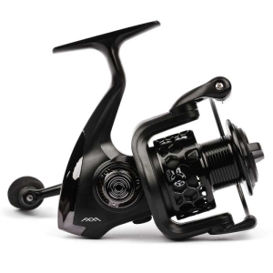 Black Spin 2000, 5+1 Angelrolle: Schwarze Spinnrolle für Angler.