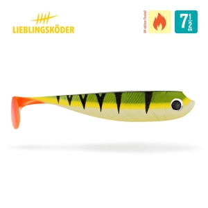 Ein Weichplastik-Angelköder mit dem Namen "Charly 7,5cm" mit einem grün-gelben Körper mit schwarzen Längsstreifen und einem orangefarbenen Schwanz. Marke: Lieblingsköder. Der Produktname und die Marke erscheinen in den oberen Ecken der Verpackung.