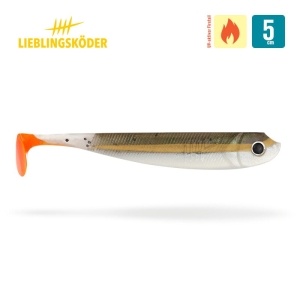 Der Bandit 5cm ist ein Weichplastikköder mit grauem Körper, orangefarbenem Schwanz und gelbem Streifen auf weißem Hintergrund mit dem LIEBLINGSKÖDER"-Logo, dem Feuersymbol und "5 cm" in der rechten oberen Ecke.