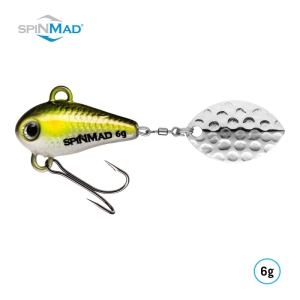Der Originals Ayu 6g ist ein gelber und grüner fischförmiger Köder mit einem Spinnerblatt und einem Drillingshaken aus Metall, der auf einem weißen Hintergrund mit dem SpinMad-Logo und dem Gewichtssymbol "6g" abgebildet ist.