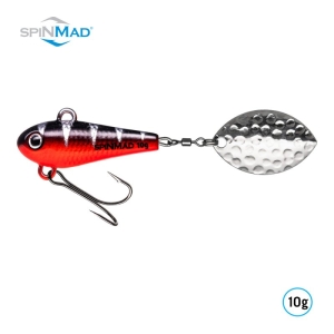Der rot-schwarz-silberne Originals Black Perch 10g-Angelköder hat einen Drillingshaken, ein gehämmertes Metallblatt, das SPINMAD-Logo und ein Gewichtssymbol "10g".