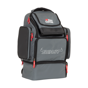 Abu Garcia Beast Pro Rucksack: Grauer Angelrucksack mit mehreren Fächern und roten Reißverschlüssen.
