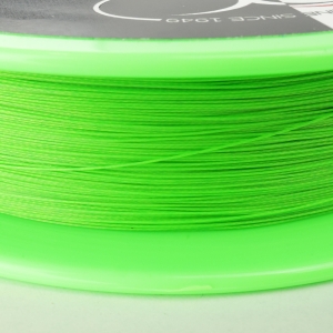 Helle, grüne Angelschnur auf Spule, nahaufnahme. "Since 1949" Text sichtbar.