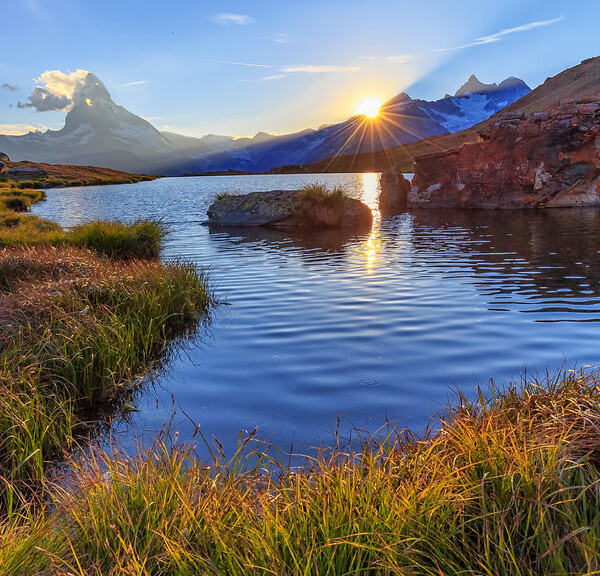 Matterhorn Spiegelung im Stellisee bei Sonnenaufgang