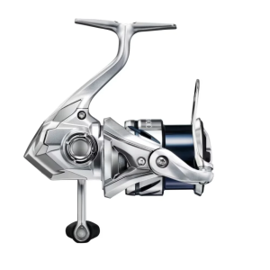 Shimano Stradic 1000 FM Angelrolle in Silber.