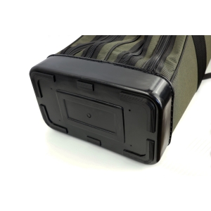 Tasche für montierte Rute, 3 Fächer, 1.25m: Detail der robusten, schwarzen Kunststoffbasis.