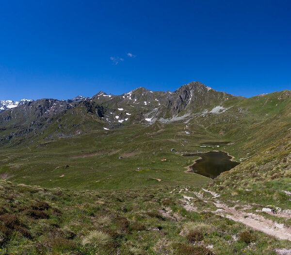Berglandschaft mit See 